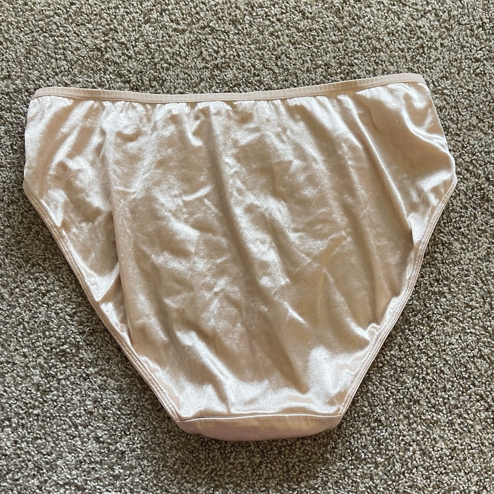 Vtg DELICATES Stretch SATIN Hi-Cut Bikini PANTIES Second Skin 10 Glossy Nude Tan - Picture 6 of 8